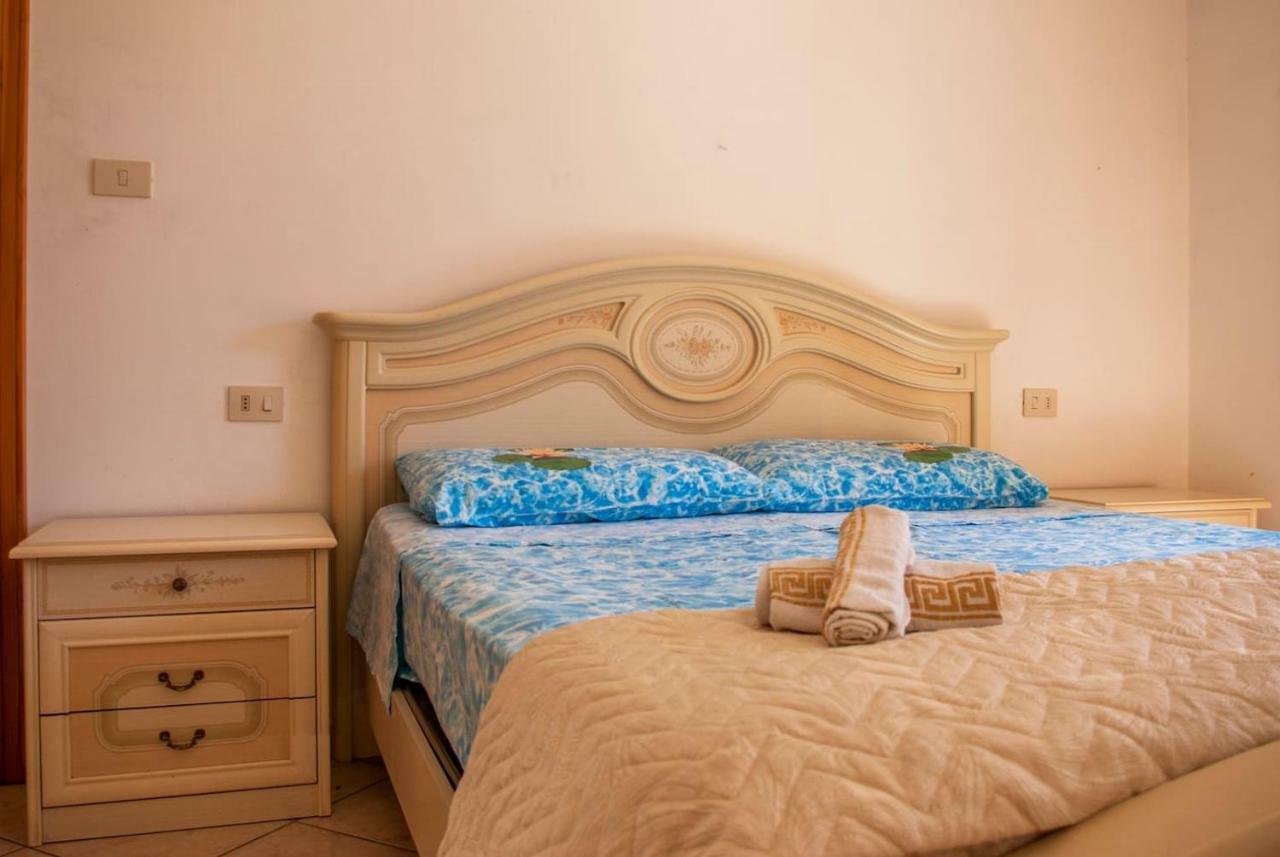Appartamento Di Antonio Fronte Mare มอนเตซิลวาโน ภายนอก รูปภาพ