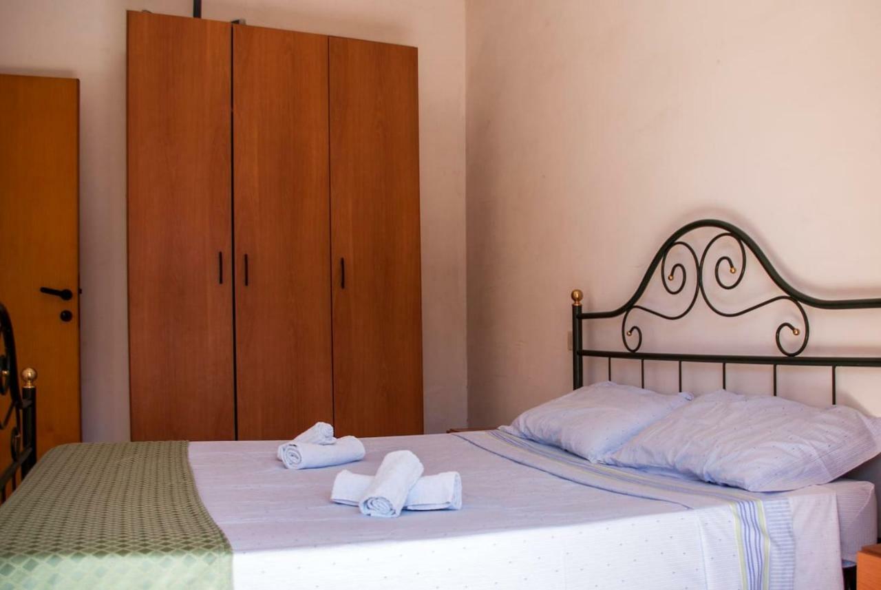 Appartamento Di Antonio Fronte Mare มอนเตซิลวาโน ภายนอก รูปภาพ