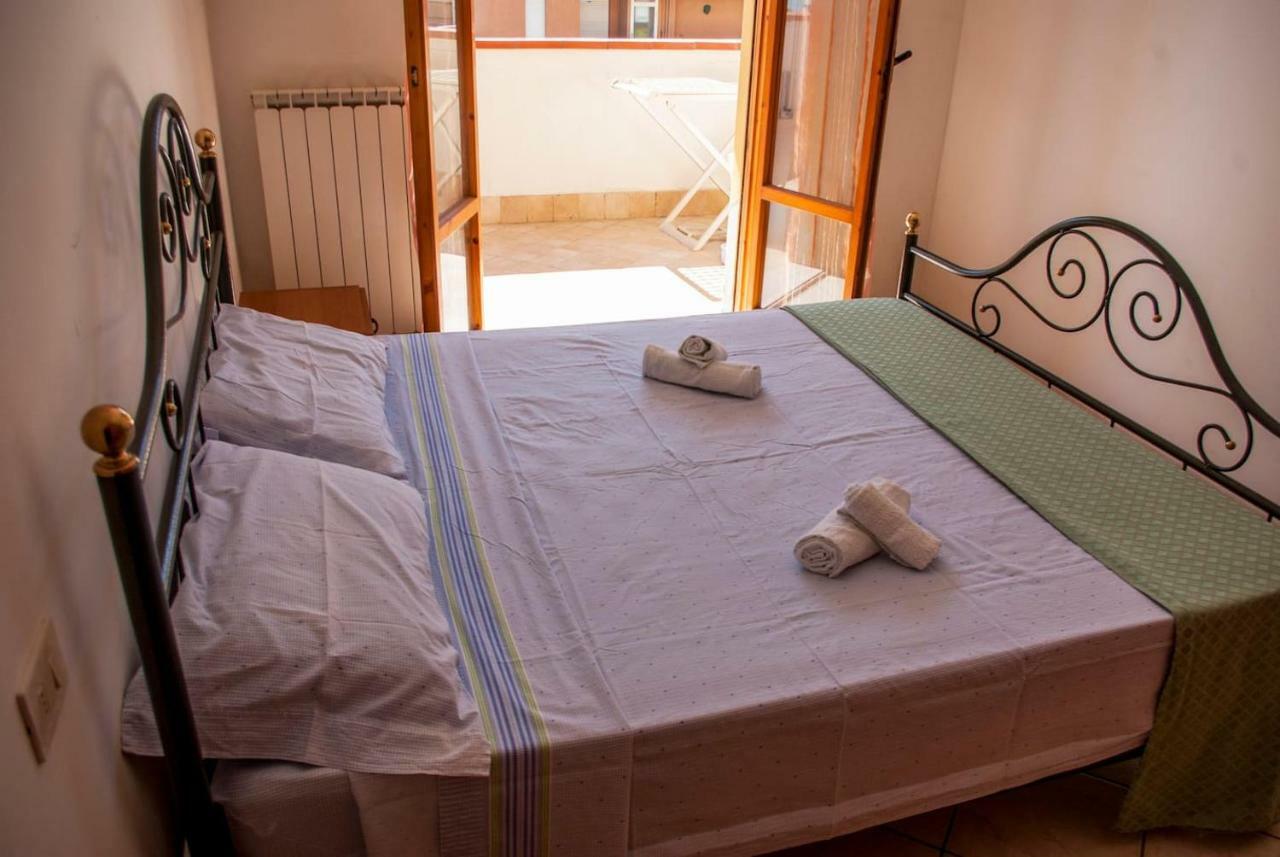 Appartamento Di Antonio Fronte Mare มอนเตซิลวาโน ภายนอก รูปภาพ